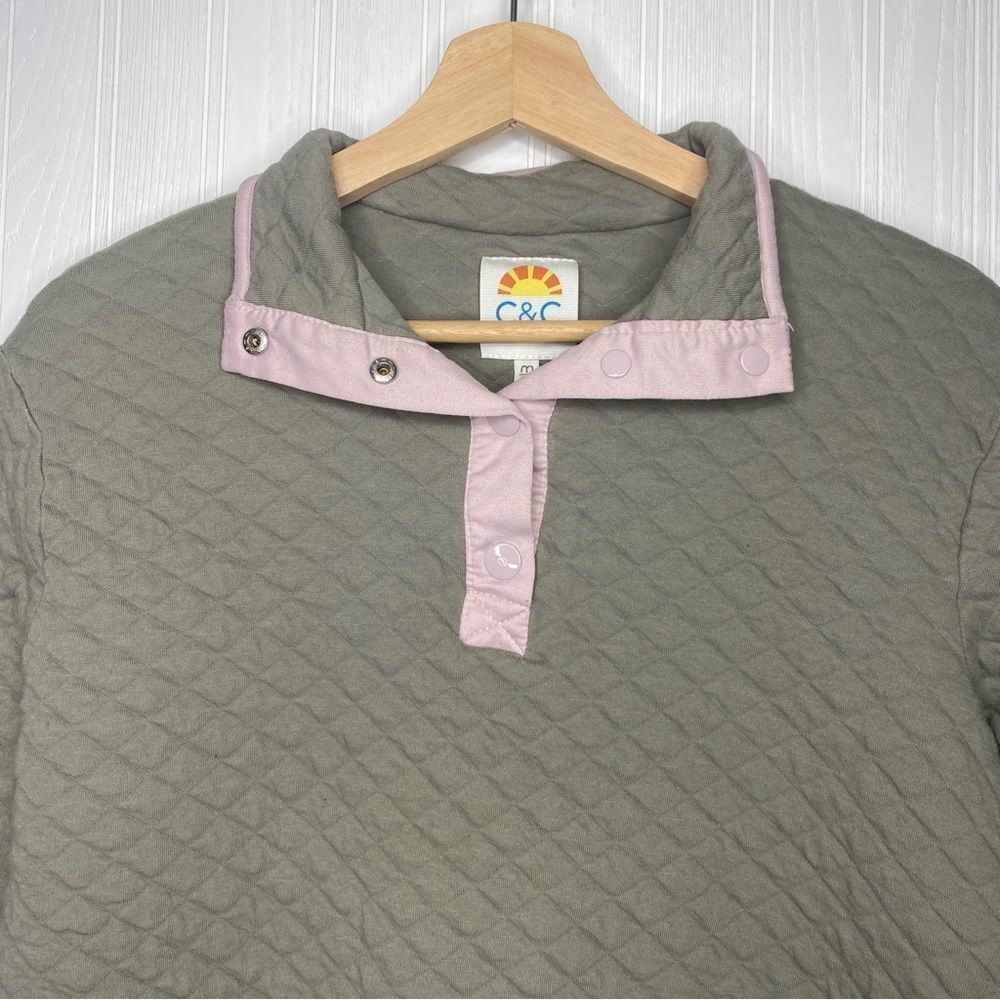 C & C California Quilted Long Sleeve Snap Neck Shirt Size Medium - Picture 3 of 9
